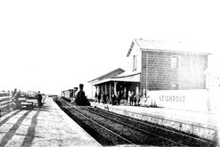 O class steam locomotive on a goods train, Bannockburn Station