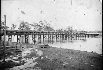 Rail bridge, Dunolly area, 1880s