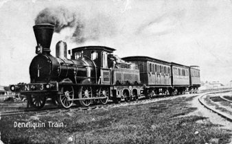Steam locomotive and carriages, Deniliquin, circa 1907