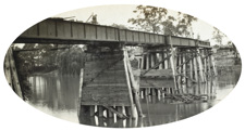 Combined road and railway bridge nearing completion over the Snowy River at Orbost, on the Bairnsdale to Orbost line, circa 1921