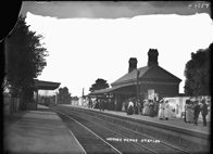 Passengers at Moonee Ponds Station prior to its electrification