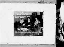 Poster promoting Victorian Railways advertising space