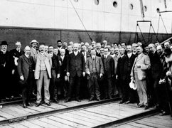 Sir Thomas Tait with group