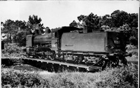 K150 steam locomotive on turntable, Stony Point