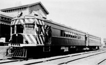 Beetle rail motor, Echuca Railway Station, 10 April 1949