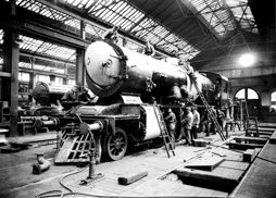Constructing an N class locomotive at Newport Railway Workshops, circa 1940s