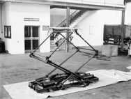 Pantograph for motor coaches