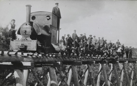 Narrow gauge locomotive with inspection train on firewood tramway near Walhalla, circa 1910