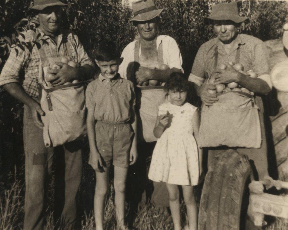 Qemal Family, Shepparton, 1968