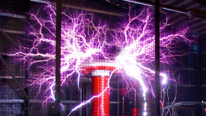 Tesla coil and sparks in Lightning room