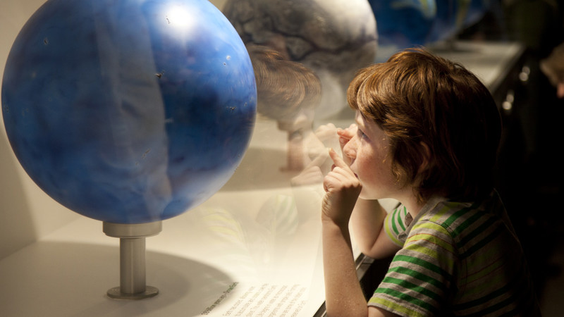 Dynamic Earth