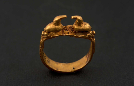 roman gold ring