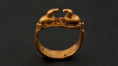 roman gold ring