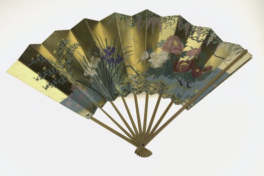 Gold fan paint with Japanese motifs