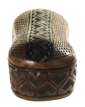 Wooden carved jewellery box with lid.
