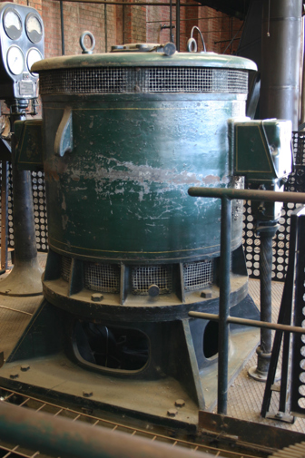 Electric motor for a centrifugal pump