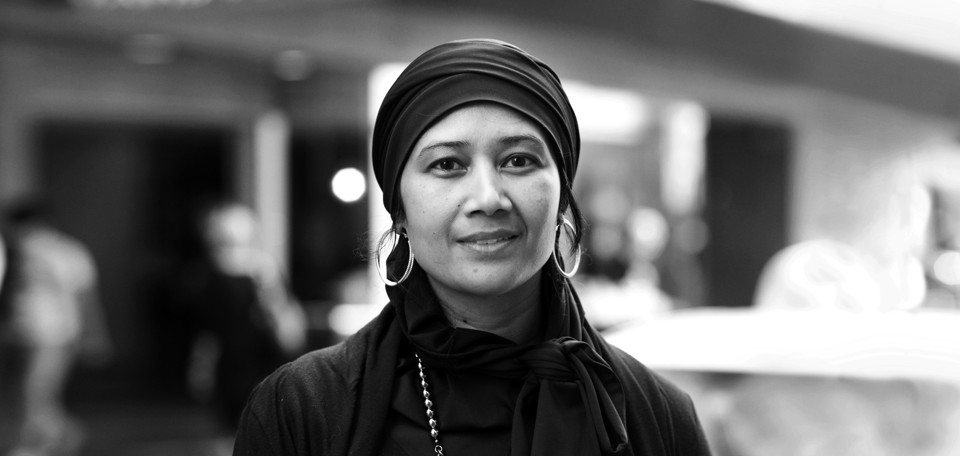  Portrait of a woman in a Melbourne street
